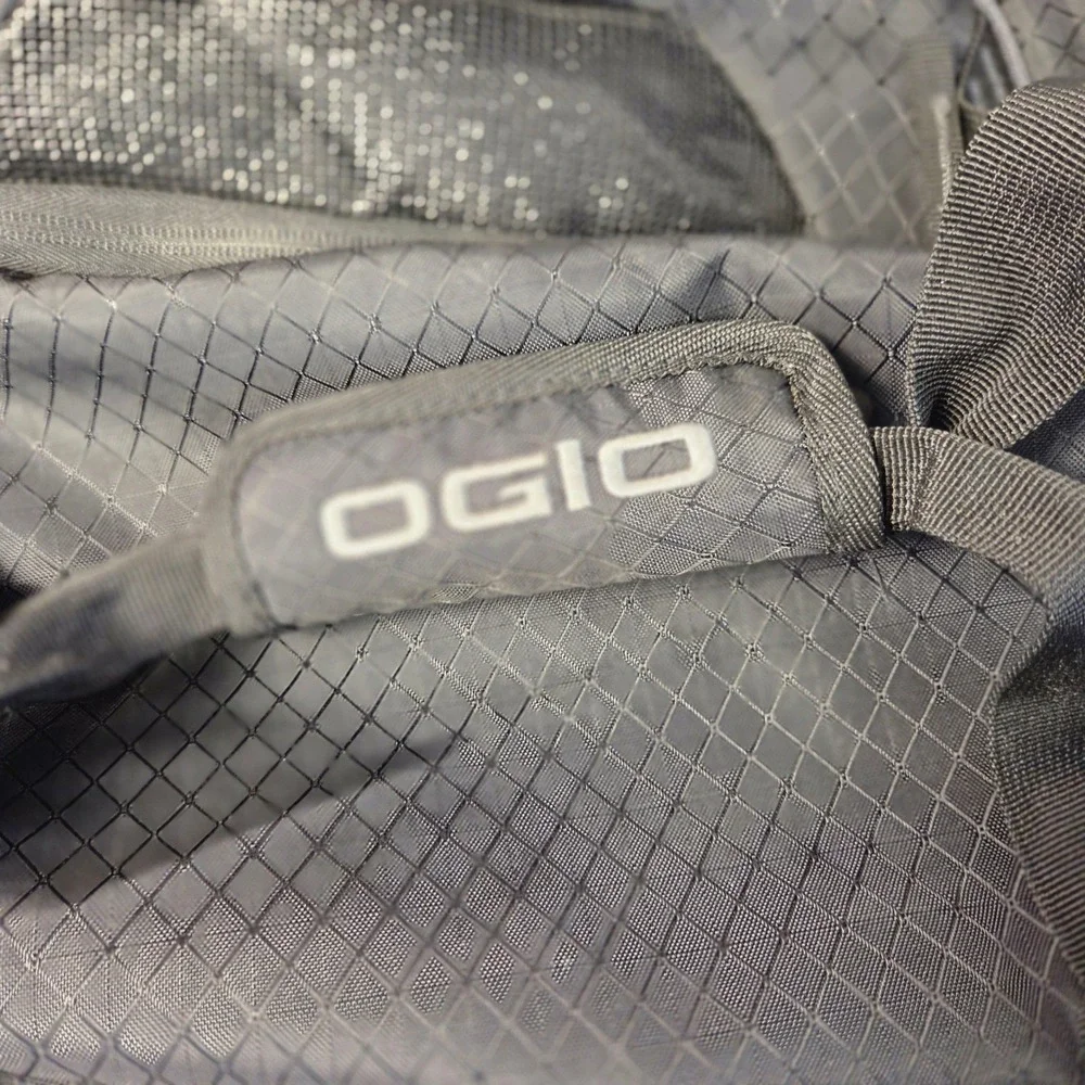 OGIO Black Diamond Ripstop Duffel Bag Gym Travel Sports Gear Shoulder Strap Bag